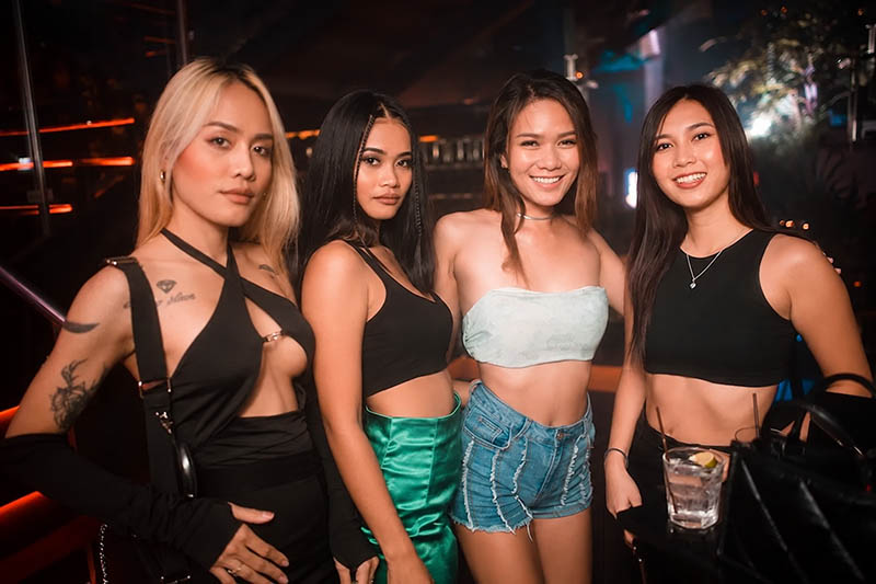 ragazze thai disco